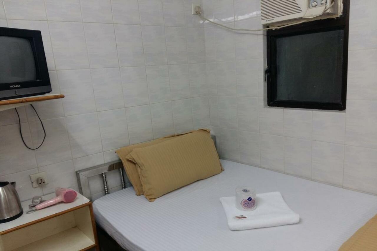 New Yan Yan Guest House Reception 9Th Floor Flat E4 E6 香港 外观 照片