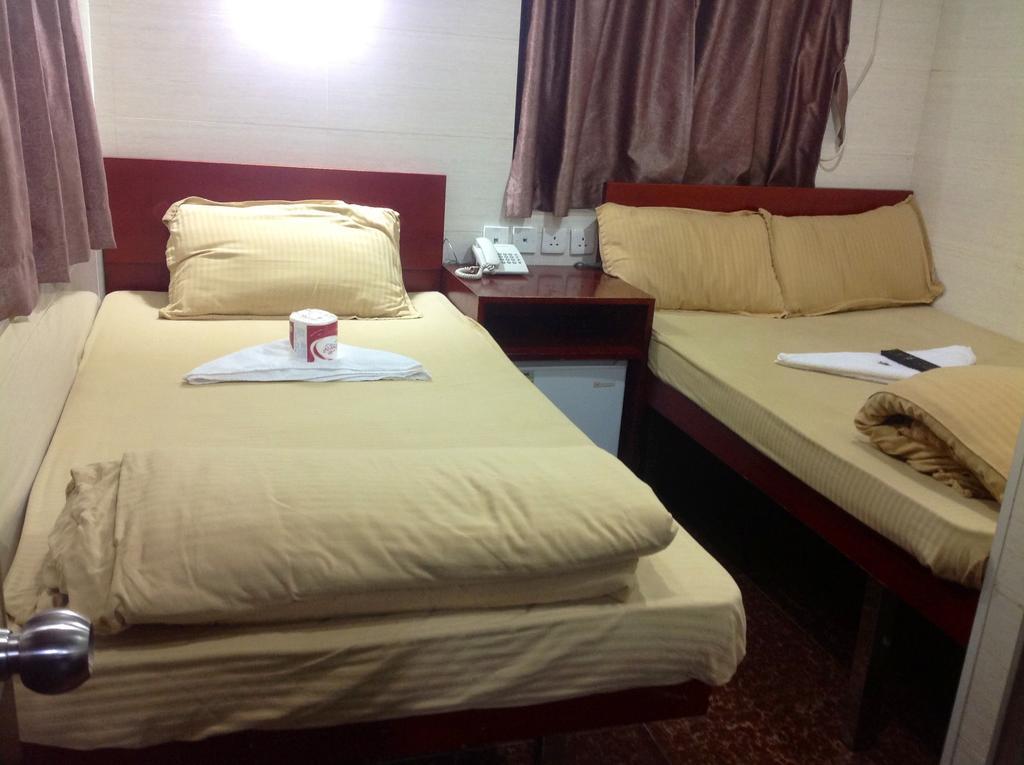 New Yan Yan Guest House Reception 9Th Floor Flat E4 E6 香港 外观 照片