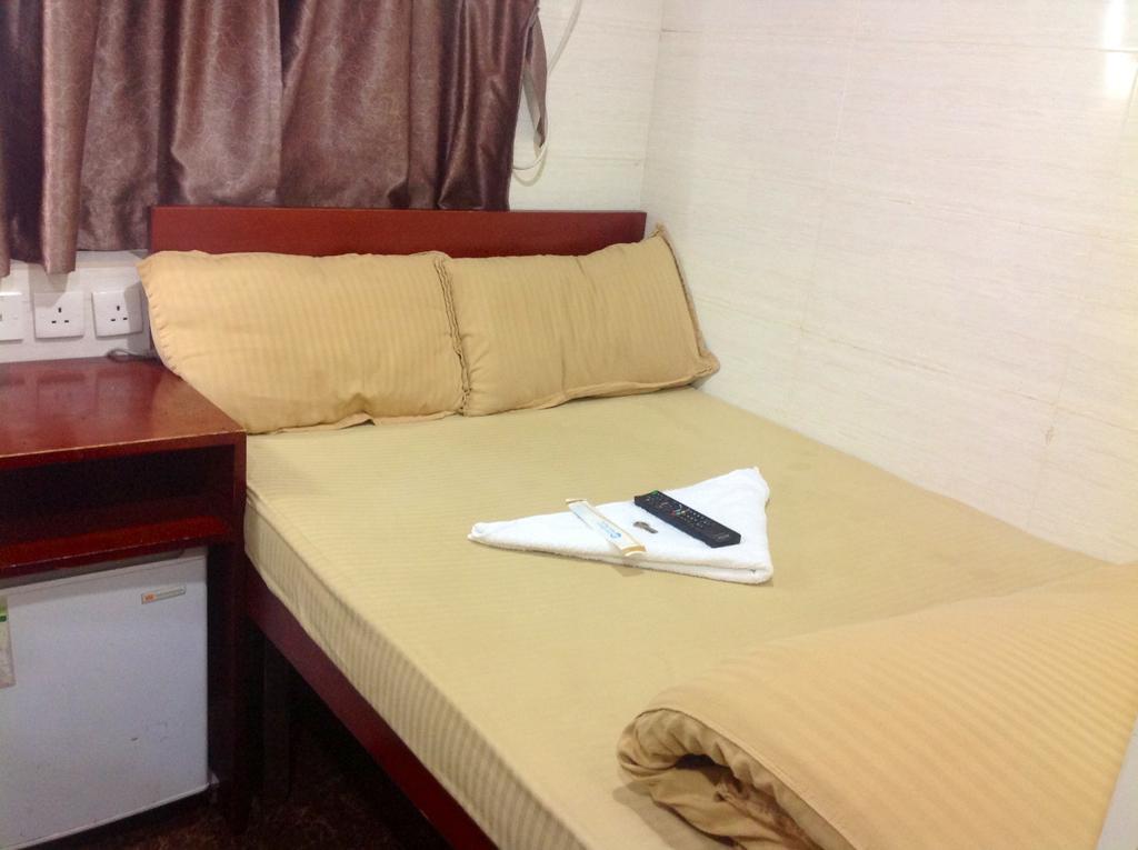 New Yan Yan Guest House Reception 9Th Floor Flat E4 E6 香港 外观 照片