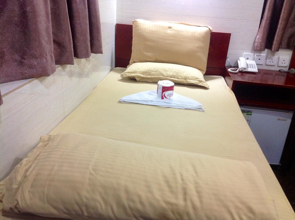 New Yan Yan Guest House Reception 9Th Floor Flat E4 E6 香港 外观 照片