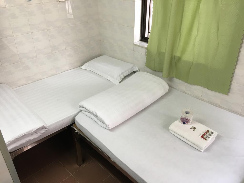 New Yan Yan Guest House Reception 9Th Floor Flat E4 E6 香港 外观 照片
