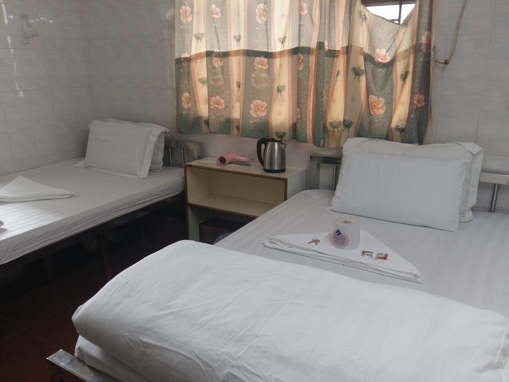 New Yan Yan Guest House Reception 9Th Floor Flat E4 E6 香港 外观 照片